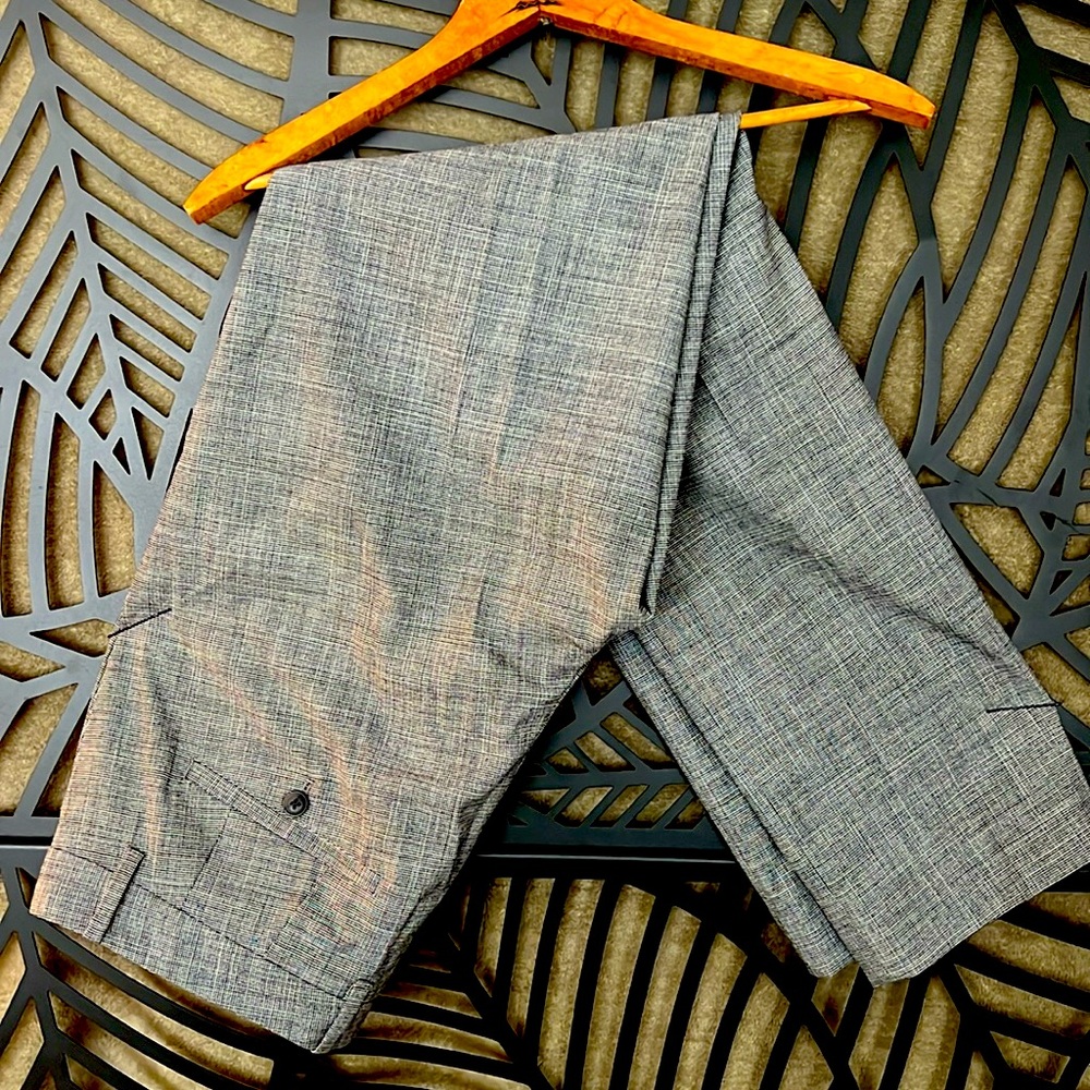 Fairlane Houndstooth Chino